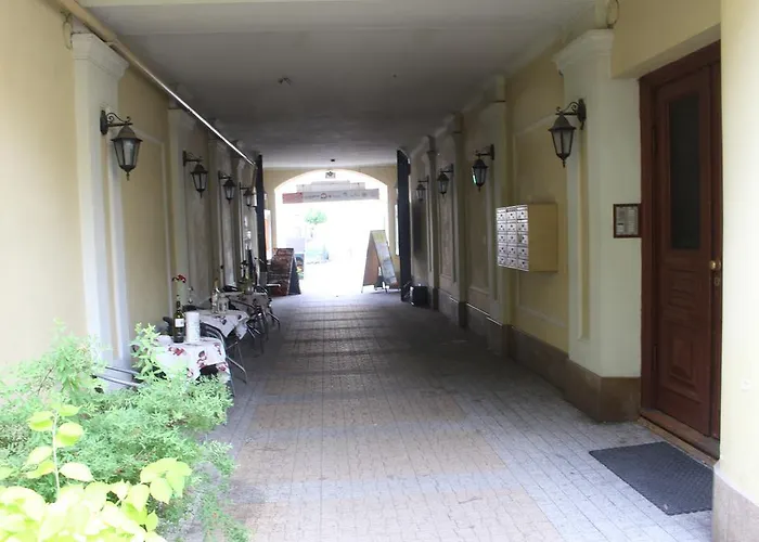 Krakowskie 36 - Single One